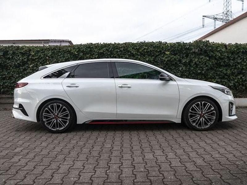 Gebraucht Kia ProCeed GT Comfort 350 PS (257 kW) 2019 Weiß Kleinwagen