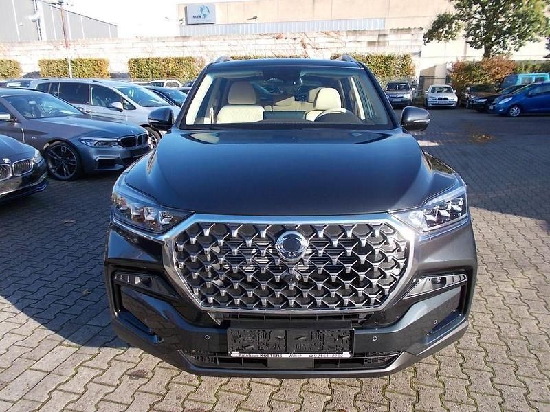 Usata KGM Rexton Sapphire 203 CV (149 kW) 2024 Grigio SUV