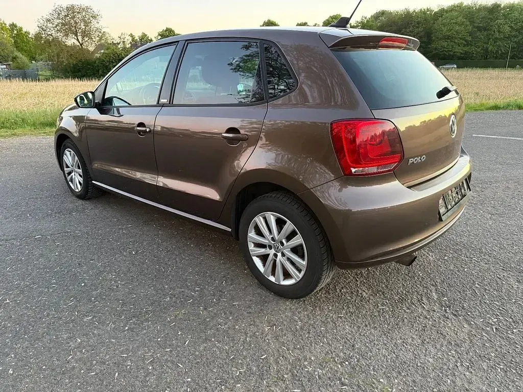 Usata VW Polo Style 105 CV (77 kW) 2011 Marrone Utilitaria