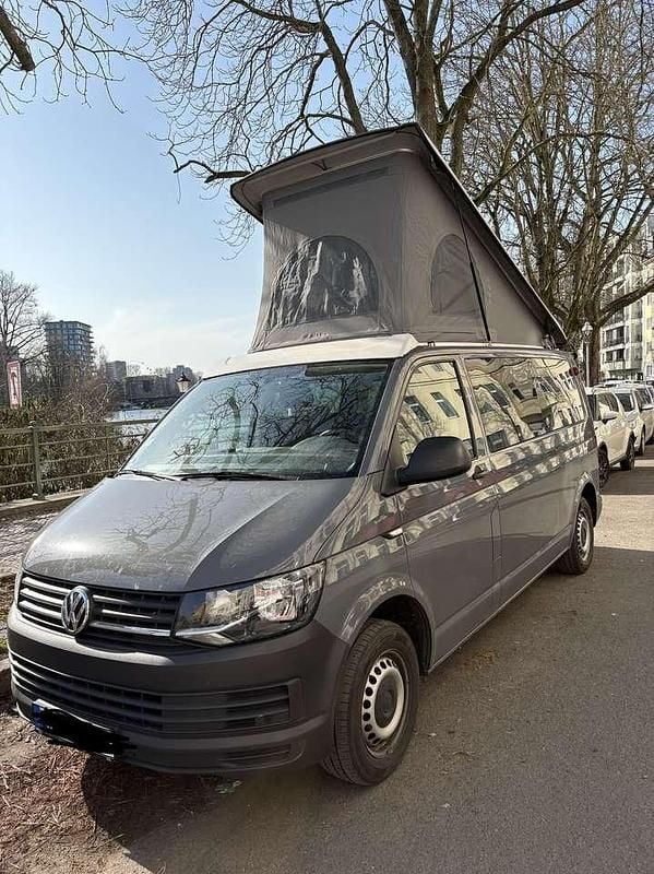 Gebraucht VW T6 102 PS (75 kW) 2018 Grau Van