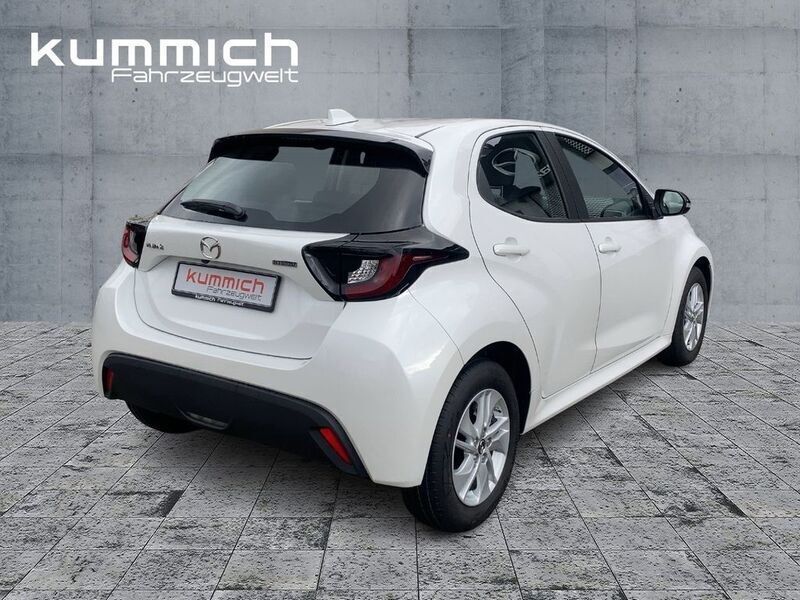 Neu Mazda 2 Center-Line 92 PS (67 kW) 2025 Weiß Limousine