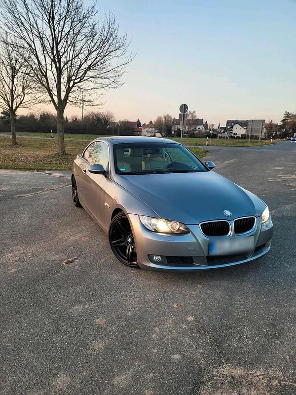 Gebraucht BMW 320 Cabriolet 170 PS (125 kW) 2007 Silber Cabrio