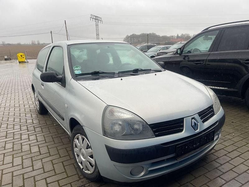 Gebraucht Renault Clio II Authentique 58 PS (42 kW) 2004 Silber Limousine