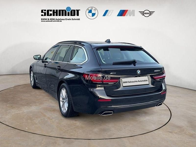 Gebraucht BMW 530 286 PS (210 kW) 2024 Schwarz Kombi