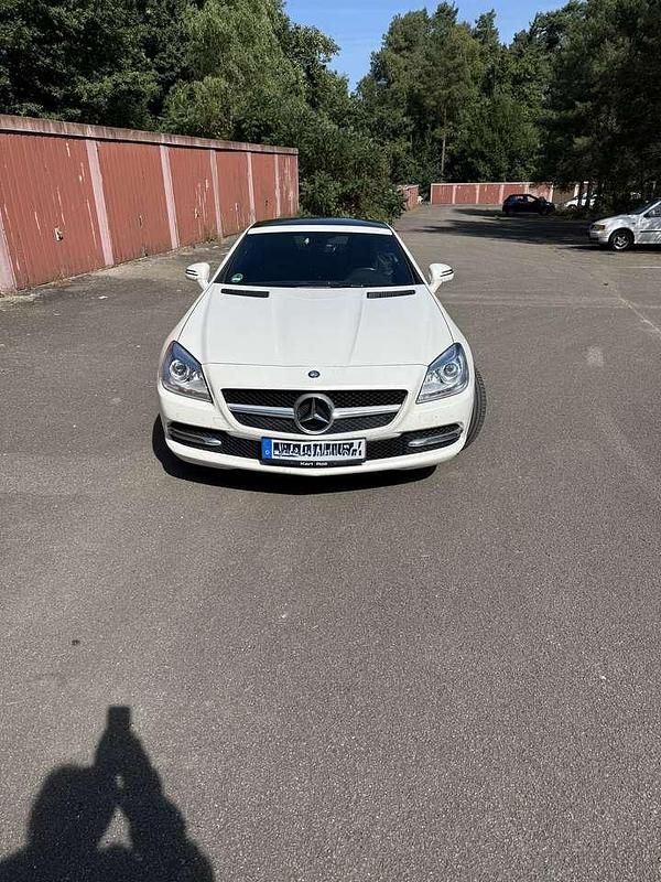 Gebraucht 2013 Mercedes SLK200 Cabrio | 19.999 € (Fairer Preis) - Bild 1/4