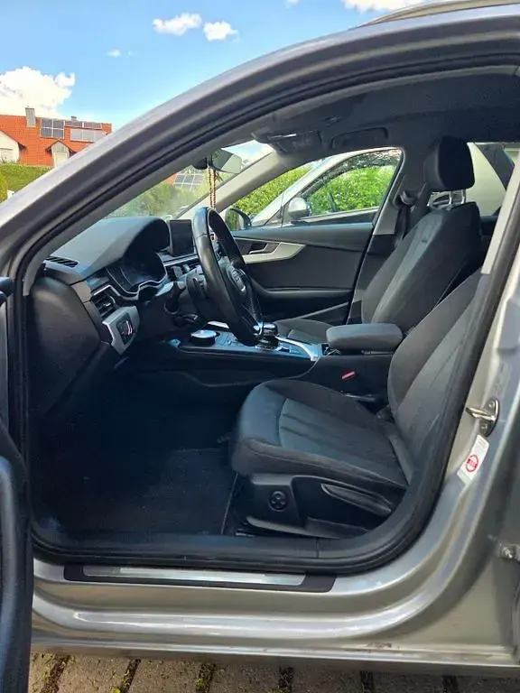 Gebraucht Audi A4 150 PS (110 kW) 2016 Silber Kombi