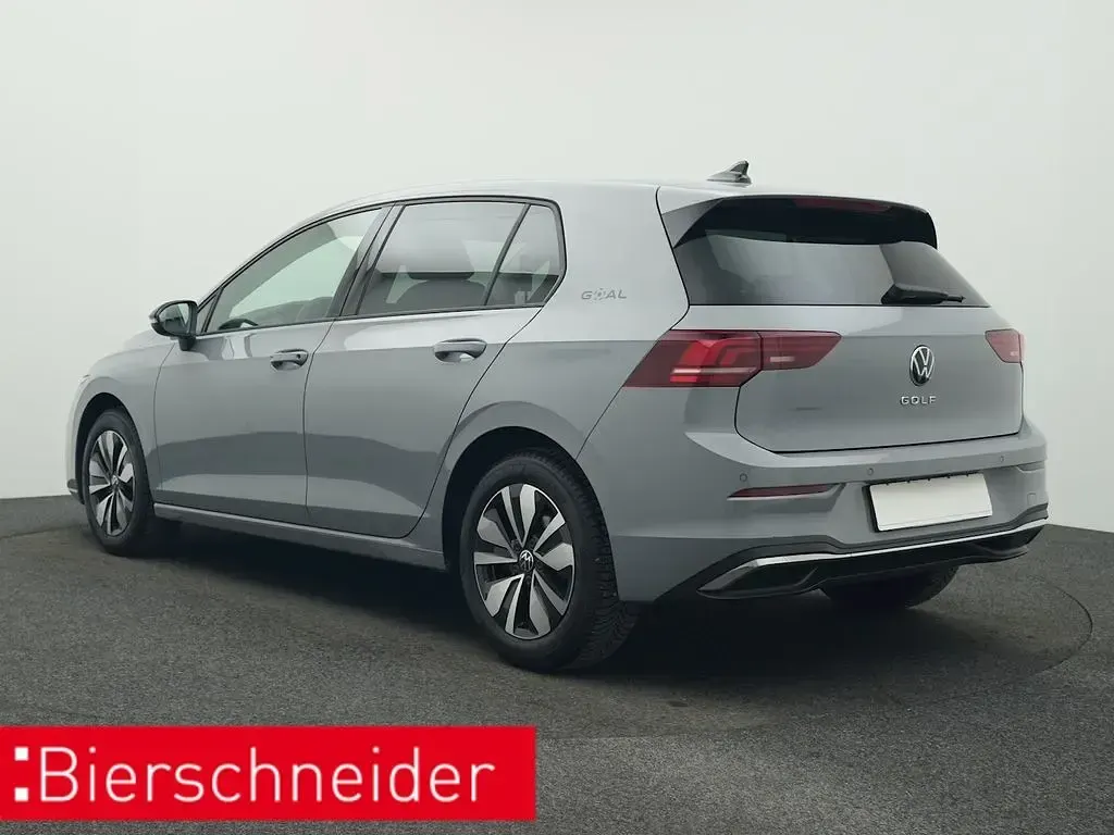 Gebraucht VW Golf VIII Goal 150 PS (110 kW) 2025 Grau Limousine