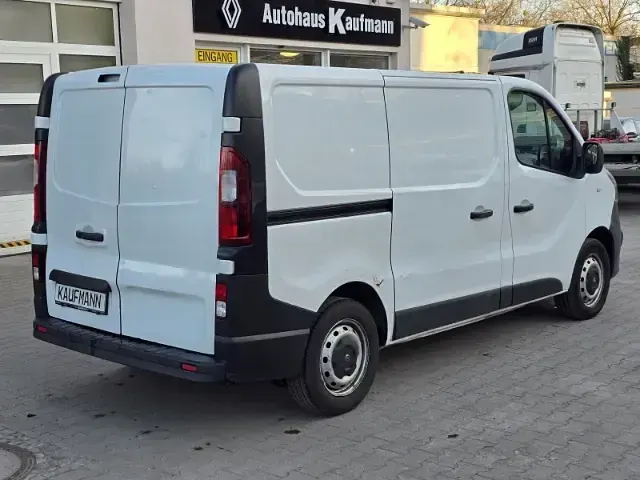 Gebraucht Opel Vivaro 95 PS (69 kW) 2018 Van / Kleinbus