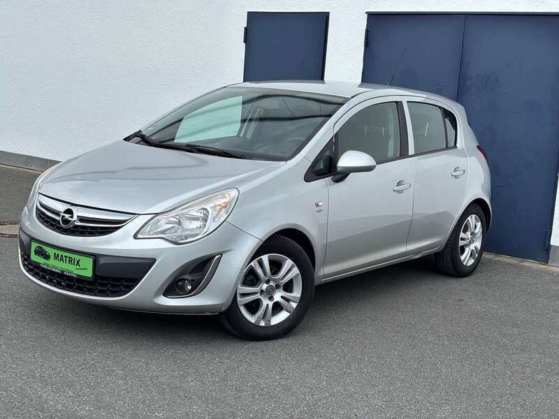 Starsilber iii m2 Gebraucht 2011 Opel Corsa Satellite Kleinwagen | 2.900 € (Guter Preis) - Bild 1/4