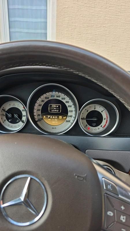 Gebraucht Mercedes C250 204 PS (150 kW) 2011 Braun Limousine