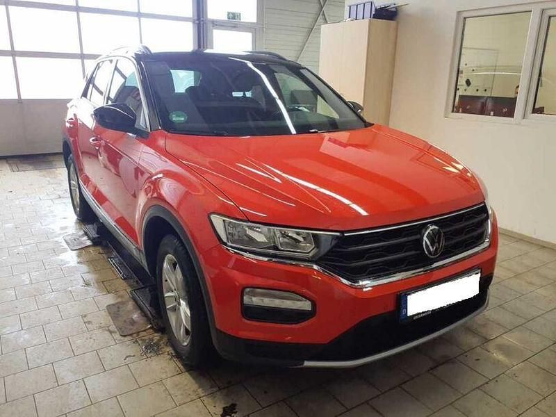 Gebraucht VW T-Roc Active 110 PS (80 kW) 2022 Flashrot schwarz SUV