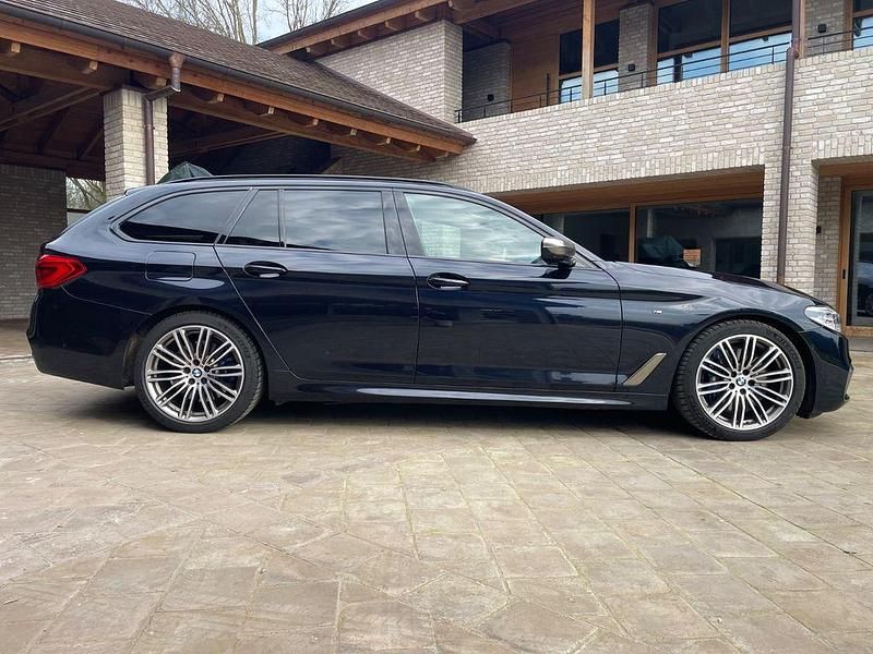 Second-hand BMW M550 Performance 400 CP (294 kW) 2019 Negru Berlinǎ