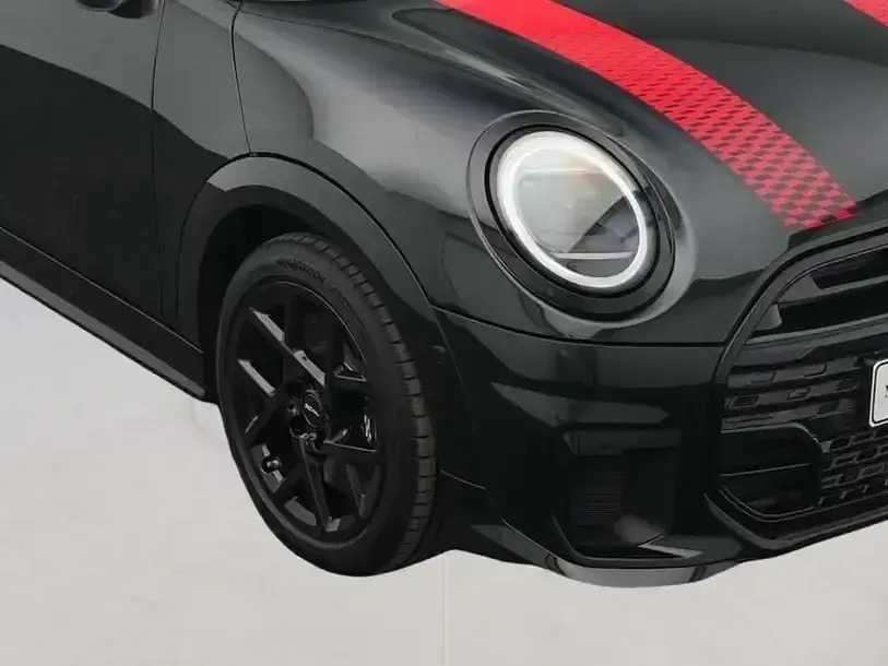 Używany Mini John Cooper Works 204 KM (150 kW) 2024 Czarny Hatchback