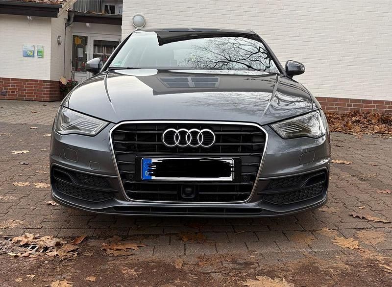 Gebraucht Audi A3 S-Line 150 PS (110 kW) 2014 Grau Limousine