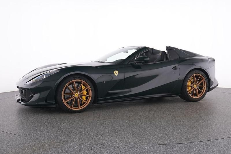 Gebraucht Ferrari 812 799 PS (587 kW) 2023 Grün Cabrio