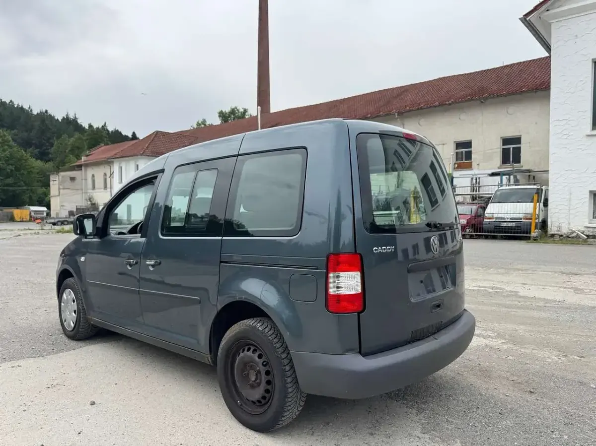 Gebraucht VW Caddy Life 105 PS (77 kW) 2006 Offroadgrey metallic Van / Kleinbus