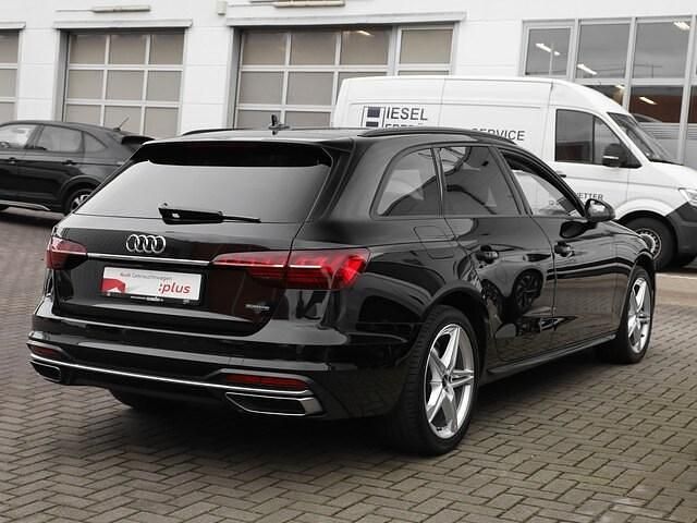 Gebraucht Audi A4 Advanced 204 PS (150 kW) 2022 Mythosschwarz metallic Kombi