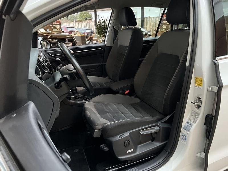 Gebraucht VW Golf Highline 150 PS (110 kW) 2020 Weiß Van / Kleinbus