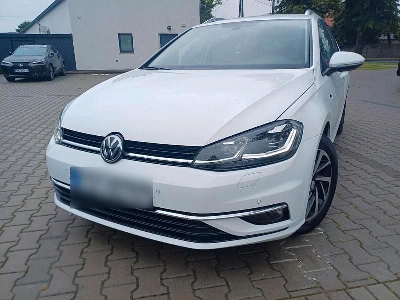 Gebraucht VW Golf VII 115 PS (84 kW) 2018 Schwarz Kombi