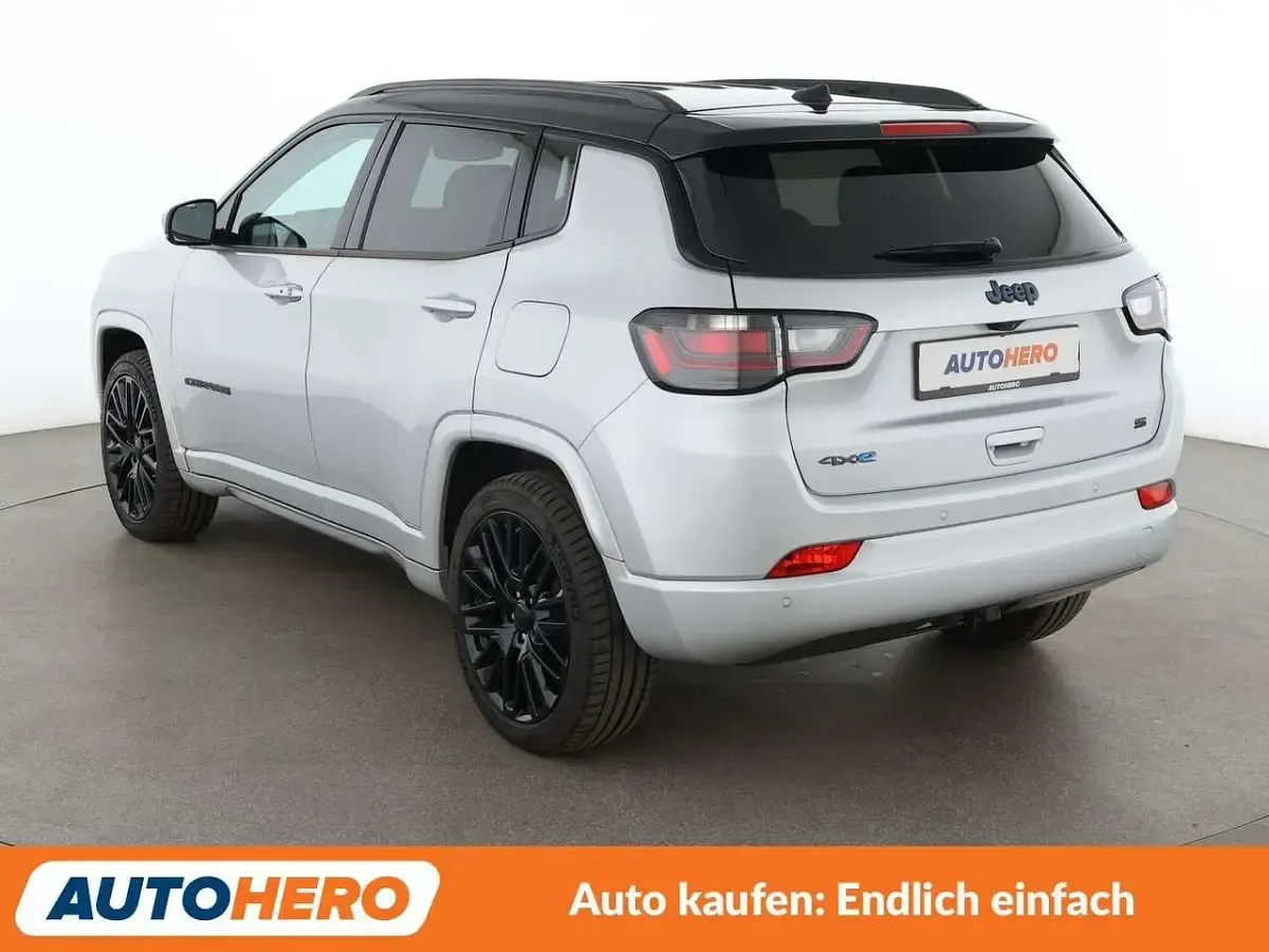 Gebraucht Jeep Compass 241 PS (177 kW) 2022 Silber SUV