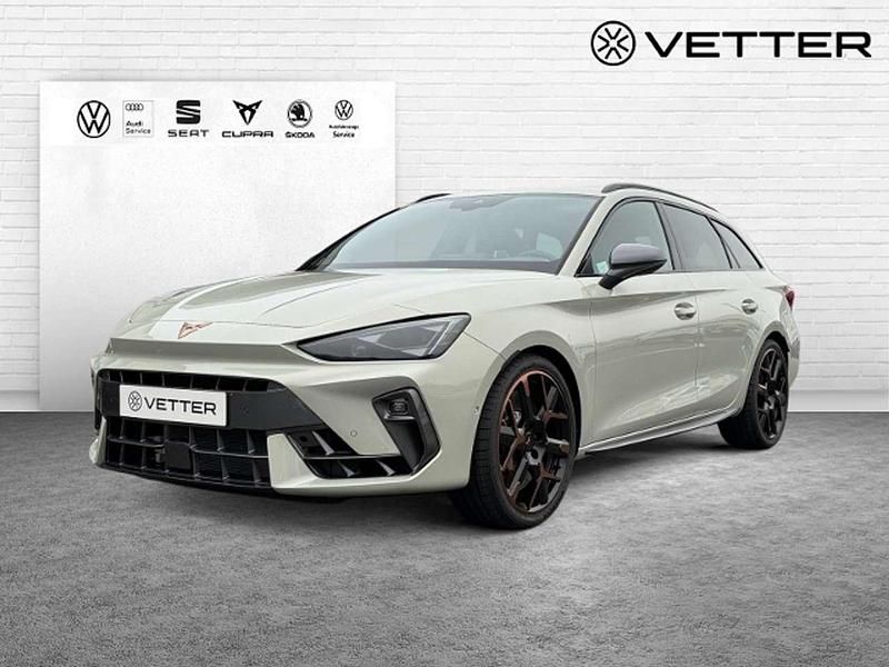 Grau Gebraucht 2025 Cupra Leon VZ Limousine | 49.899 € (Teuer) - Bild 1/4
