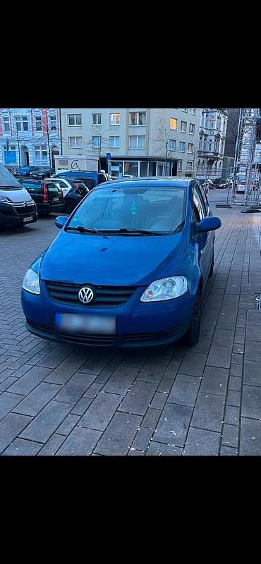 Second-hand VW Fox 75 CP (55 kW) 2006 Albastru Hatchback