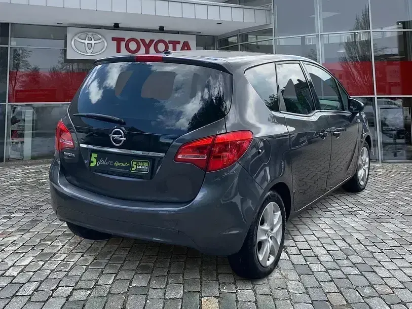 Gebraucht Opel Meriva Design Edition 101 PS (74 kW) 2011 Grau Van / Kleinbus