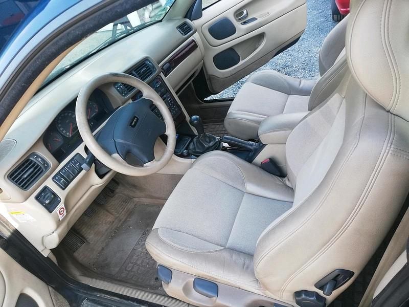 Gebraucht Volvo C70 170 PS (125 kW) 1999 Blau Coupé