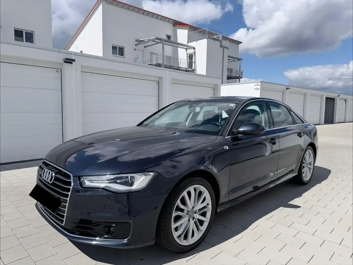 Second-hand Audi A6 218 CP (160 kW) 2016 Albastru Berlinǎ