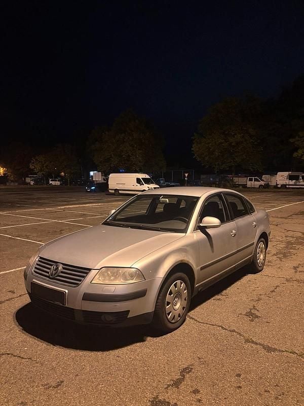 Gebraucht 2002 VW Passat Limousine | 600 € (Superpreis) - Bild 1/4