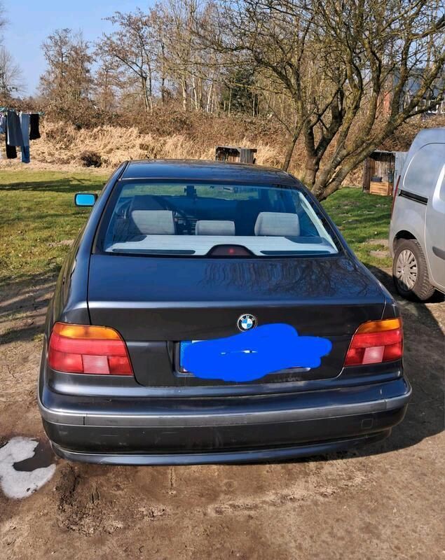 Grau Gebraucht 1997 BMW 528 Limousine | 2.850 € (Superpreis) - Bild 1/4