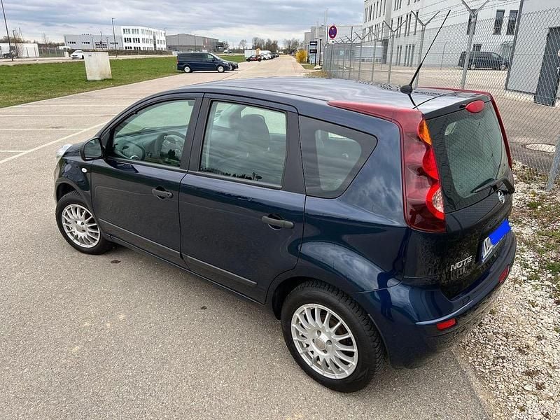 Gebraucht Nissan Note 88 PS (64 kW) 2010 Blau Kleinwagen