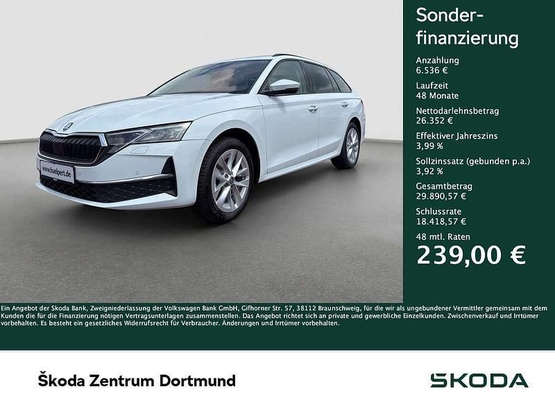 Weiß Gebraucht 2024 Skoda Octavia Selection Kombi | 32.888 € (Fairer Preis) - Bild 1/4