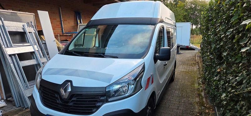 Gebraucht Renault Trafic 125 PS (91 kW) 2017 Weiß Van / Kleinbus