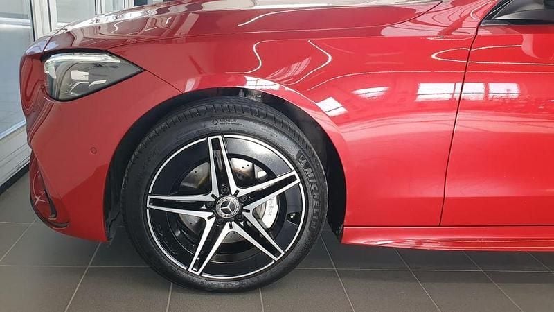 Gebraucht Mercedes C300e AMG 204 PS (150 kW) 2024 Rot Kombi