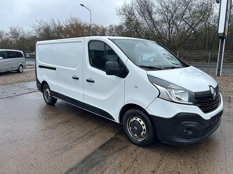 Gebraucht Renault Trafic 125 PS (91 kW) 2019 Weiß Van / Kleinbus