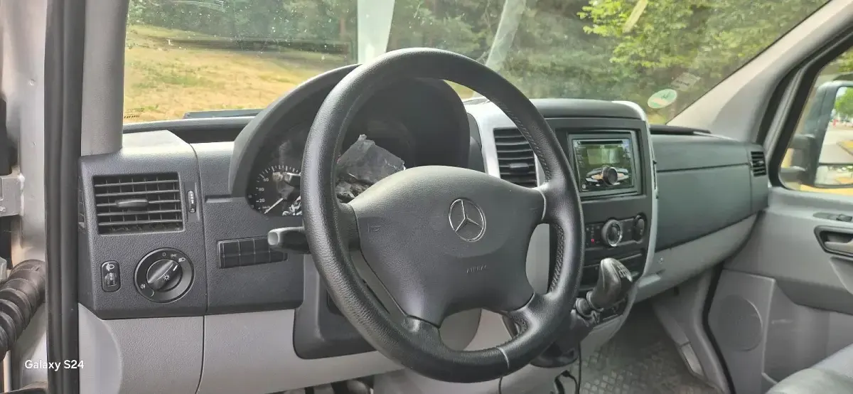 Gebraucht Mercedes Sprinter 129 PS (94 kW) 2009 Silber