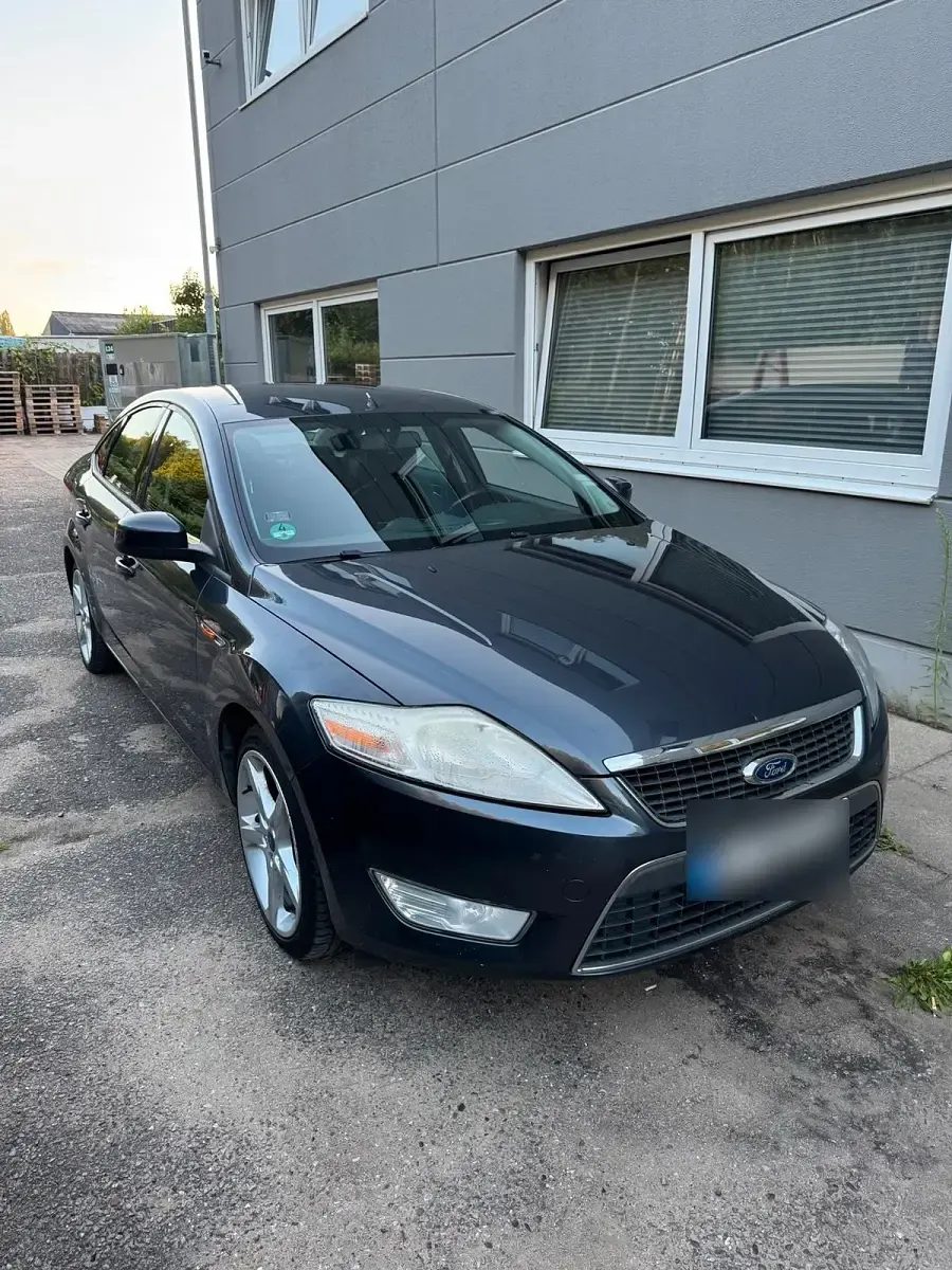 Gebraucht Ford Mondeo 140 PS (102 kW) 2010 Blau Limousine
