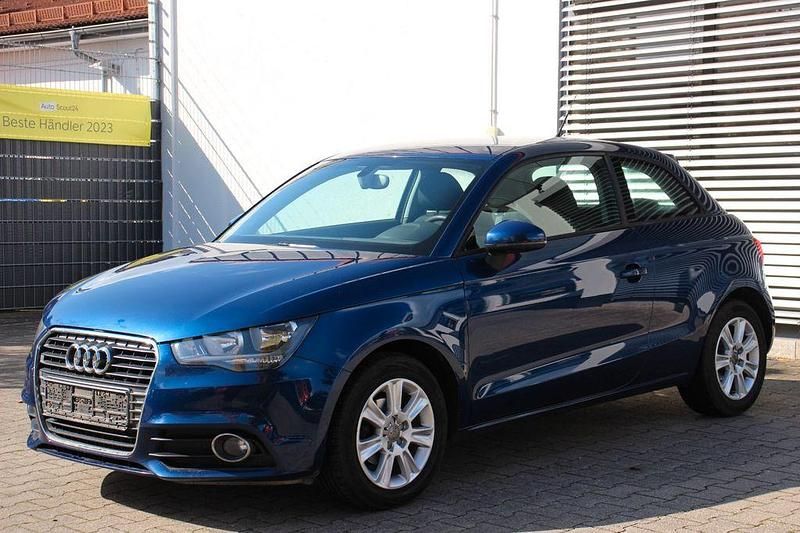 Blau Gebraucht 2010 Audi A1 Sport Kleinwagen | 4.990 € (Fairer Preis) - Bild 1/4