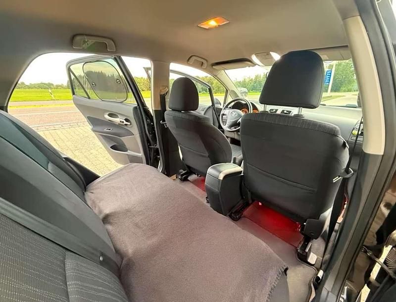 Gebraucht Toyota Auris Sol 124 PS (91 kW) 2007 Schwarz Kleinwagen