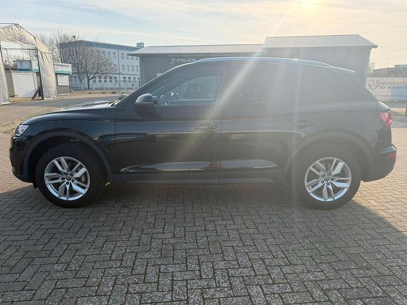 Gebraucht Audi Q5 Sport 190 PS (139 kW) 2018 Schwarz SUV