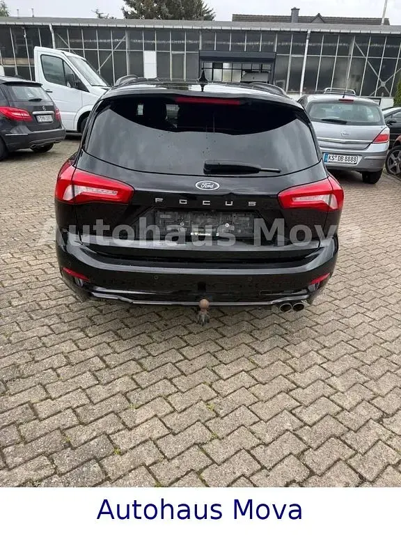 Gebraucht Ford Focus ST-Line X 120 PS (88 kW) 2021 Schwarz Limousine