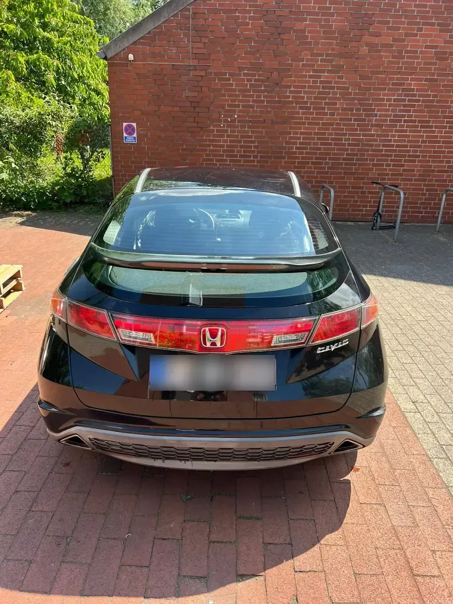 Gebraucht Honda Civic 140 PS (102 kW) 2008 Schwarz Limousine