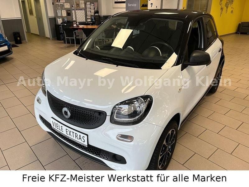 Weiß Gebraucht 2015 Smart ForFour Basis Limousine | 7.980 € (Fairer Preis) - Bild 1/4