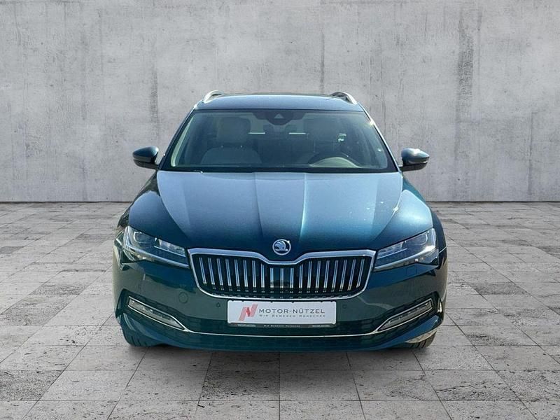 Gebraucht Skoda Superb Style 200 PS (147 kW) 2022 Lavablau metallic Kombi