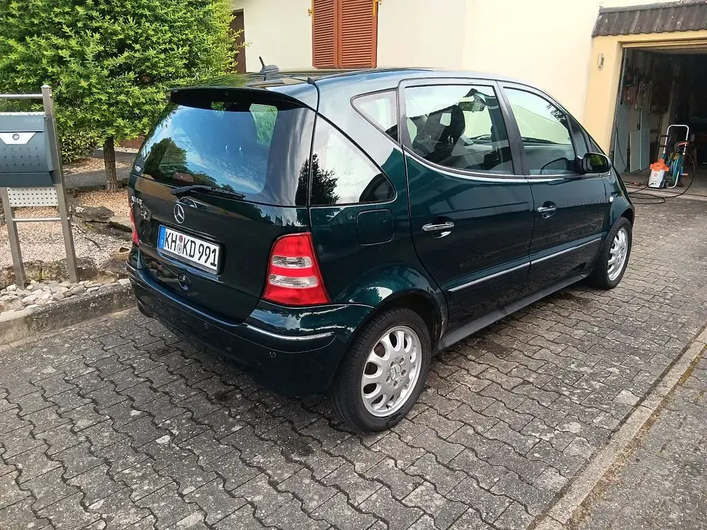 Gebraucht Mercedes A140 Elegance 82 PS (60 kW) 2002 Grün Kleinwagen