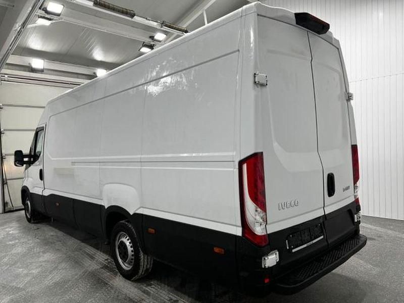 Gebraucht Iveco Daily 156 PS (114 kW) 2024 Weiss Van