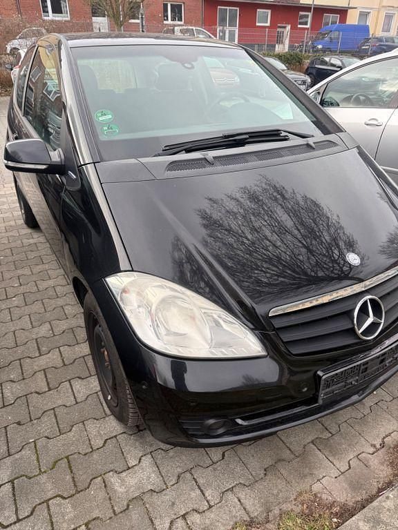 Gebraucht Mercedes A160 82 PS (60 kW) 2009 Schwarz Limousine