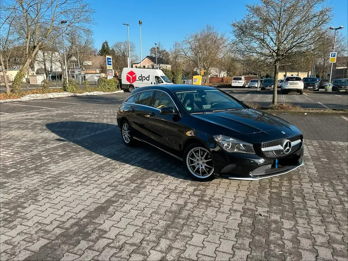 Gebraucht Mercedes CLA250e Shooting Brake 211 PS (155 kW) 2016 Schwarz Kombi