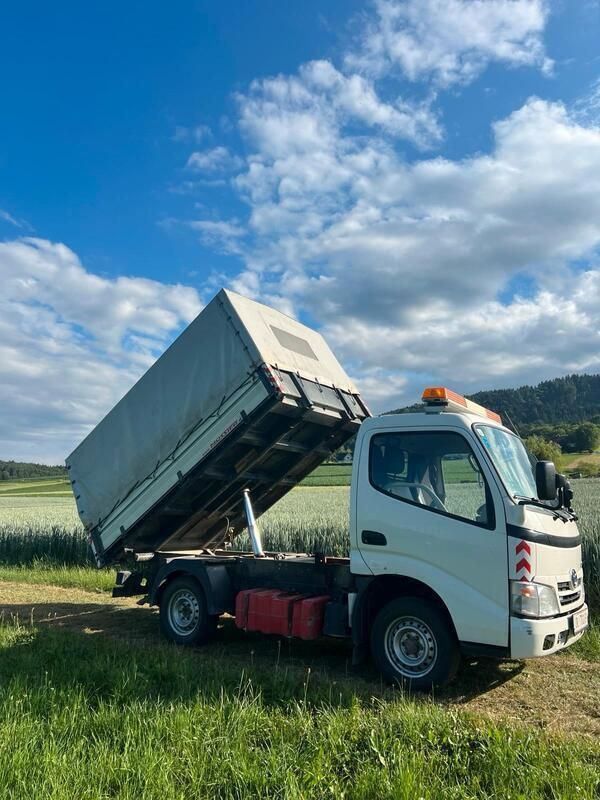 Weiß Gebraucht 2014 Toyota Dyna Abholung | 14.500 € - Bild 1/4